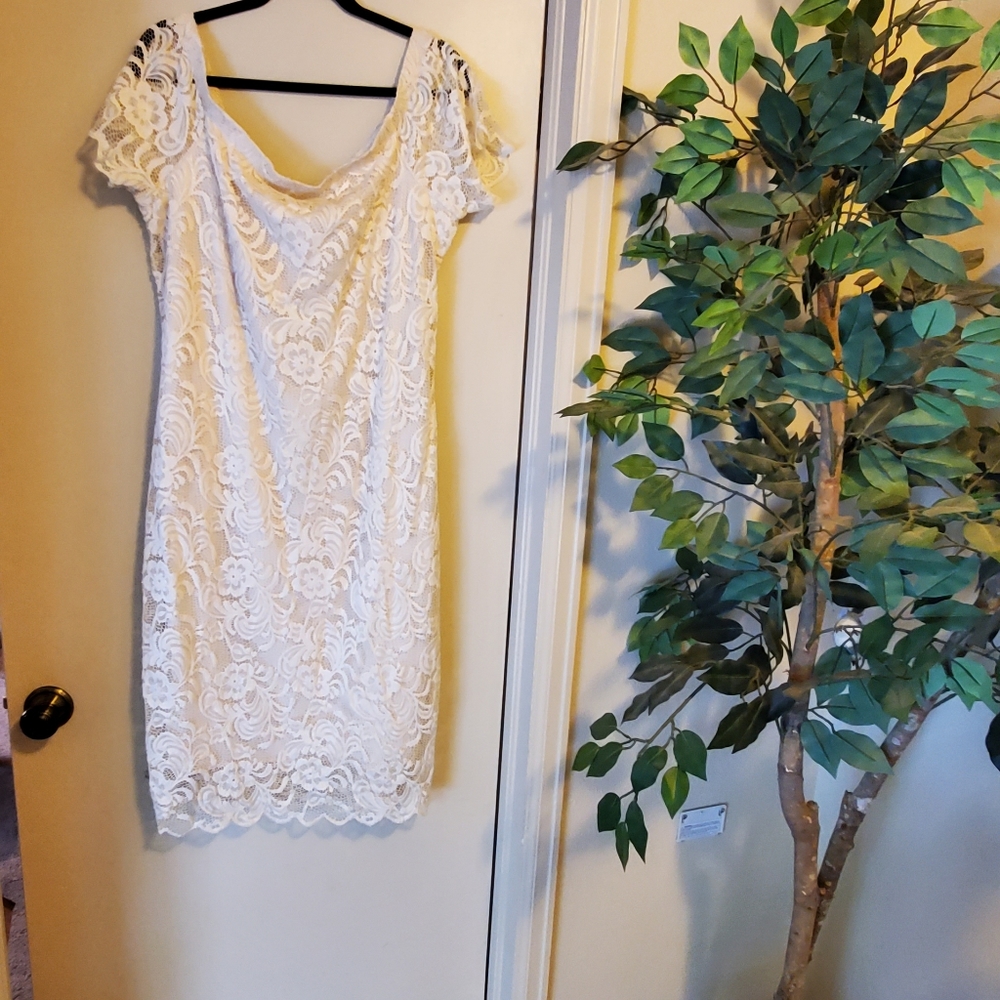 Lace dress